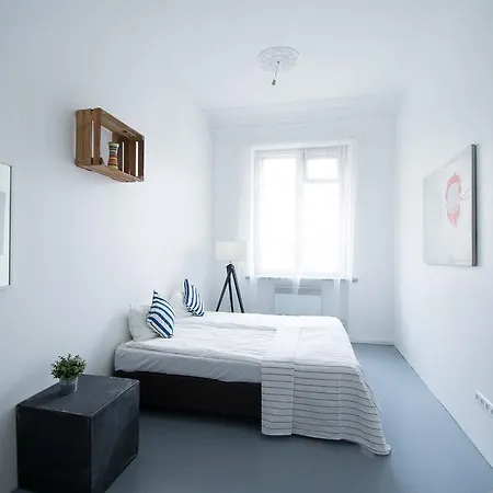 بيت شباب B&b&b&b&b (adults Only)