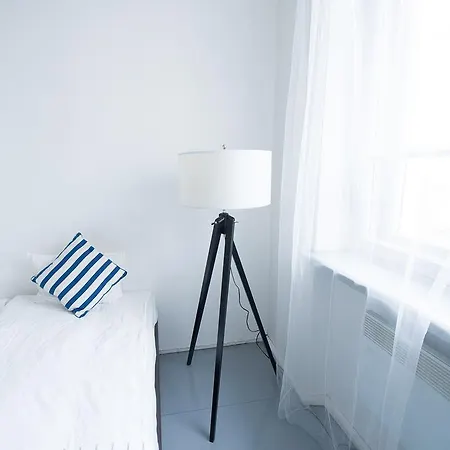 Hostel B&b&b&b&b (adults Only) *