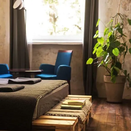 Hostel B&b&b&b&b (adults Only) *