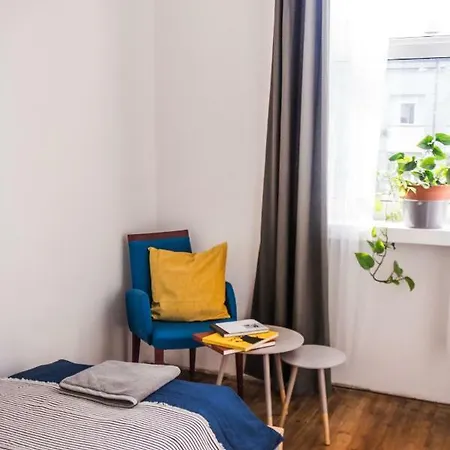 بيت شباب B&b&b&b&b (adults Only)