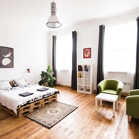B&b&b&b&b (adults Only) * فيلنيوس