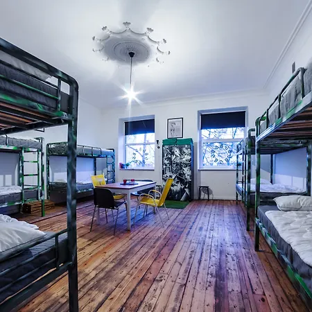 B&b&b&b&b (adults Only) Hostel *