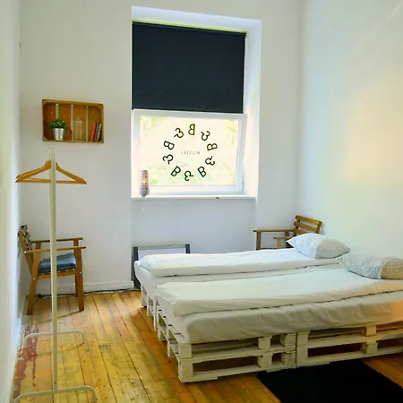B&b&b&b&b (adults Only)
