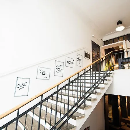 B&b&b&b&b (adults Only) * VNO